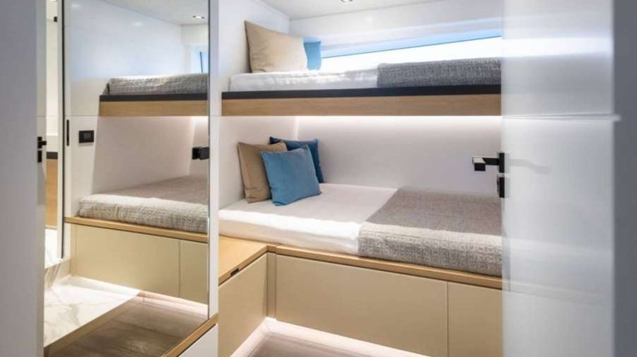 Fellowship II, Guest cabin