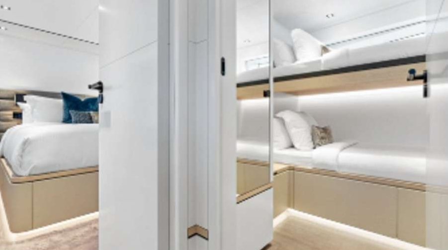 Fellowship II, Guest cabin corridor