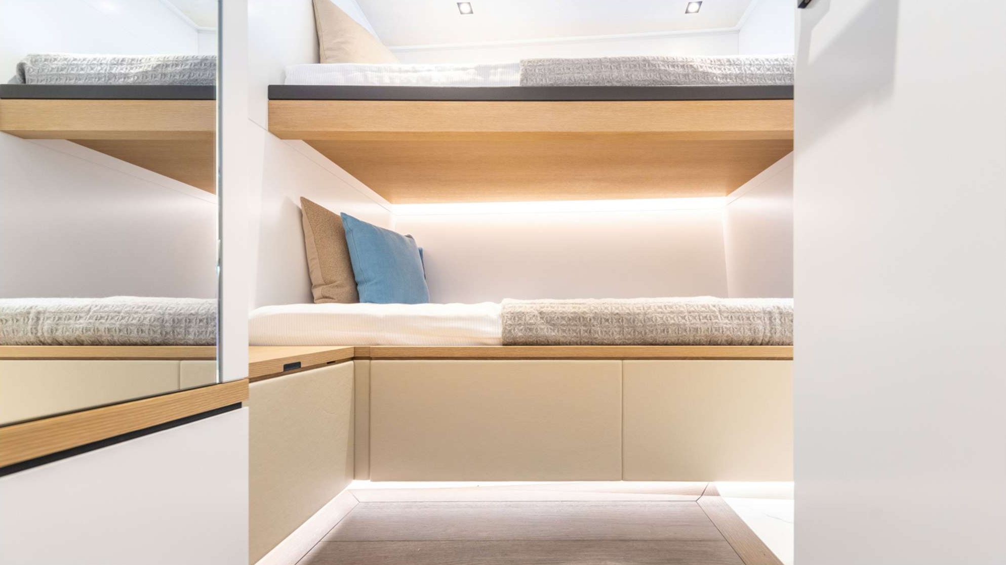 Fellowship II, Guest cabin bunks